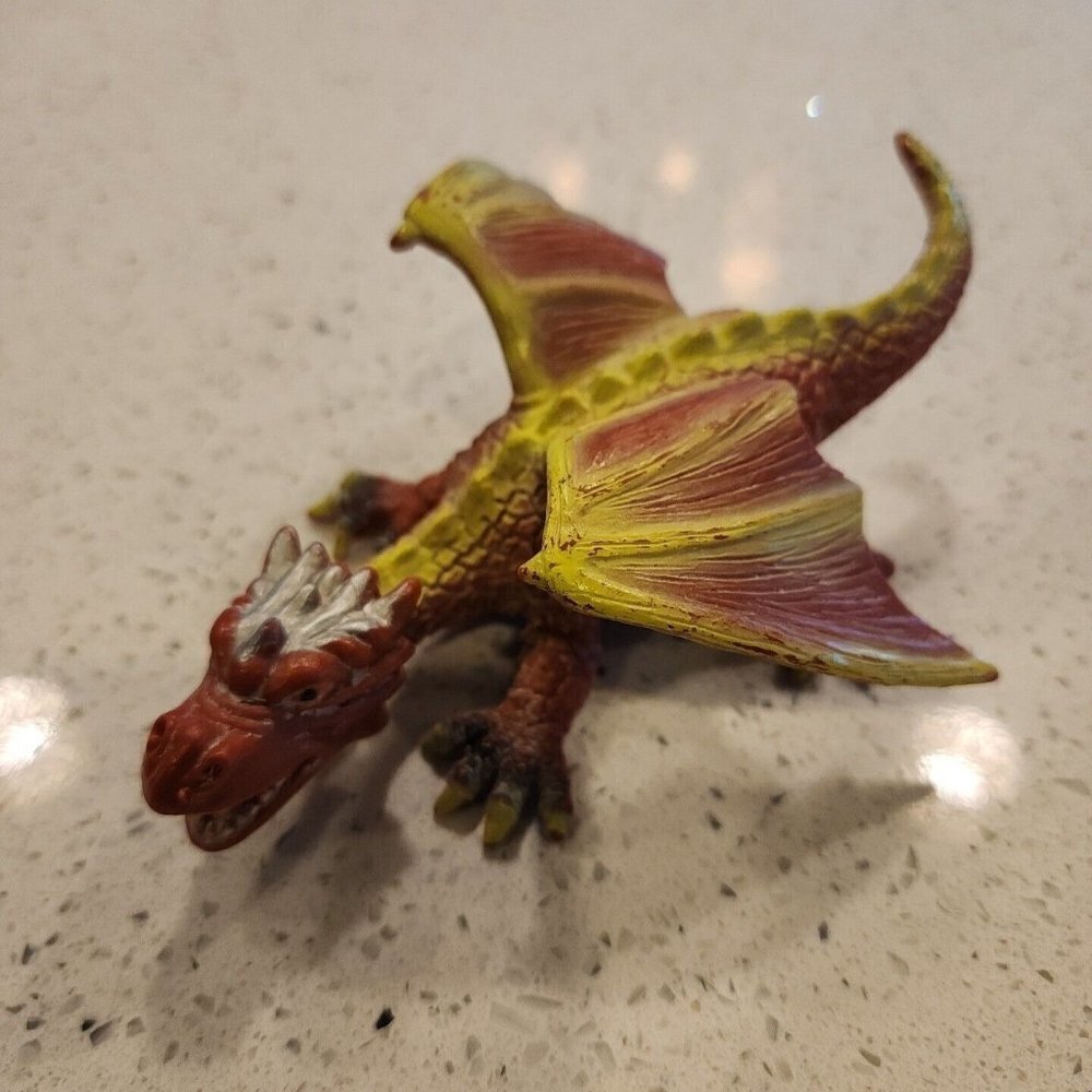 MEGAWINGS DRAGON 2005 Toy Major Action Figure